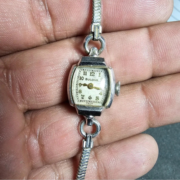 Vintage Bulova Ladies Mechanical Wind Cocktail Watch 10k Gold Filled Working - Picture 1 of 7